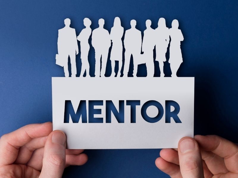 Mentörlük Nedir? Bireysel ve Profesyonel Gelişimdeki Rolü